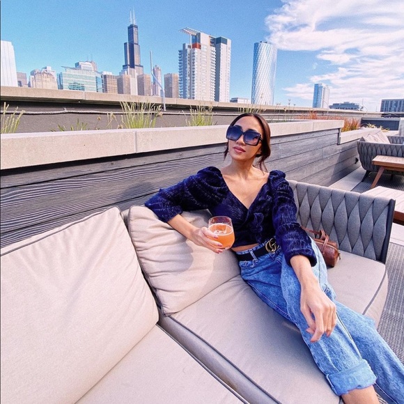 Welcome To My Closet! - Picture 8 of 16